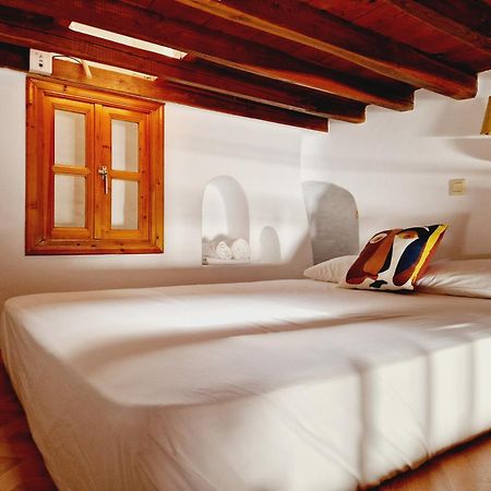 Bright & Relaxing Loft With Attic Room In The Heart Of Mykonos City Mykonos Town Kamer foto